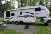 Traveland RV Rentals Ltd PT - 5th Wheel and Truck 26ft - 5TH/TRUCK rv rental vancouver