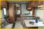 Clippership Motorhome Rentals 29' Class C Economy Motorhome (generator) rv rental usa