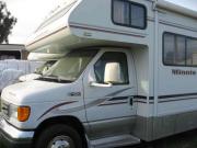 Class C - Winnebago Minnie Winnie  31ft motorhome rental - usa