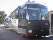 39ft Class A Diesel Pusher Fleetwood Discovery 3SL motorhome rental - usa