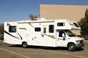 31ft Class C Motorhome Fourwinds with Slideout motorhome rental - usa